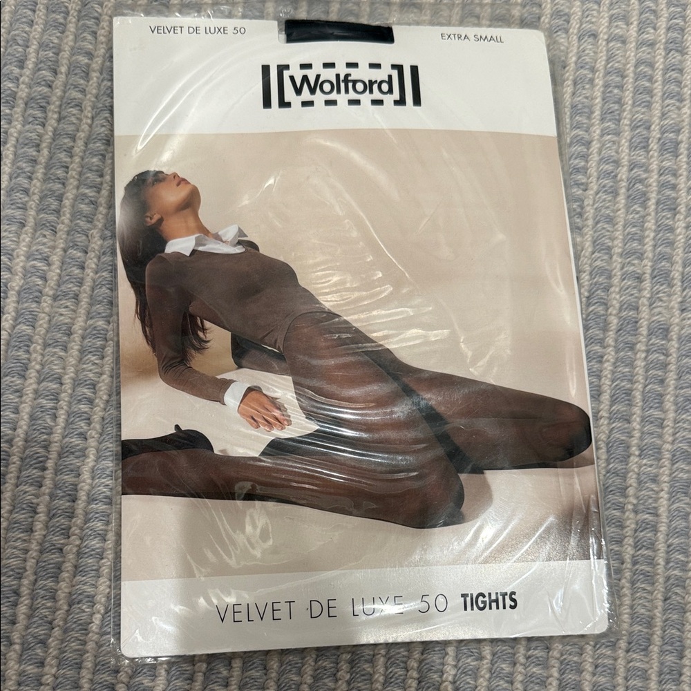 Wolford Velvet De Luxe 50 Tights in black